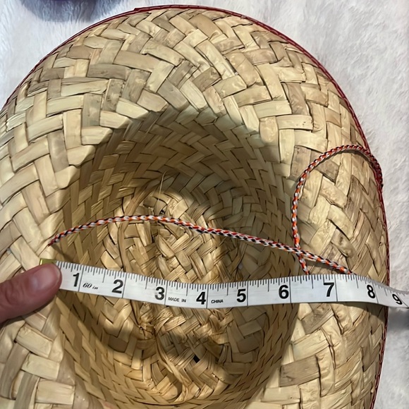 Unbranded Kid’s Woven Cowboy hat with red “Sheriff” star, string tie - Picture 9 of 9